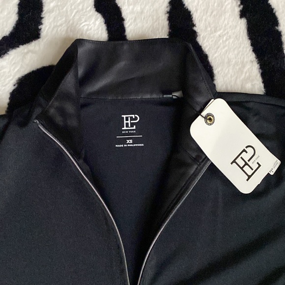 😍EP PRO NY Golf ⛳️ Top w/ FAUX LEATHER detail/Studs -XS! - Picture 4 of 9